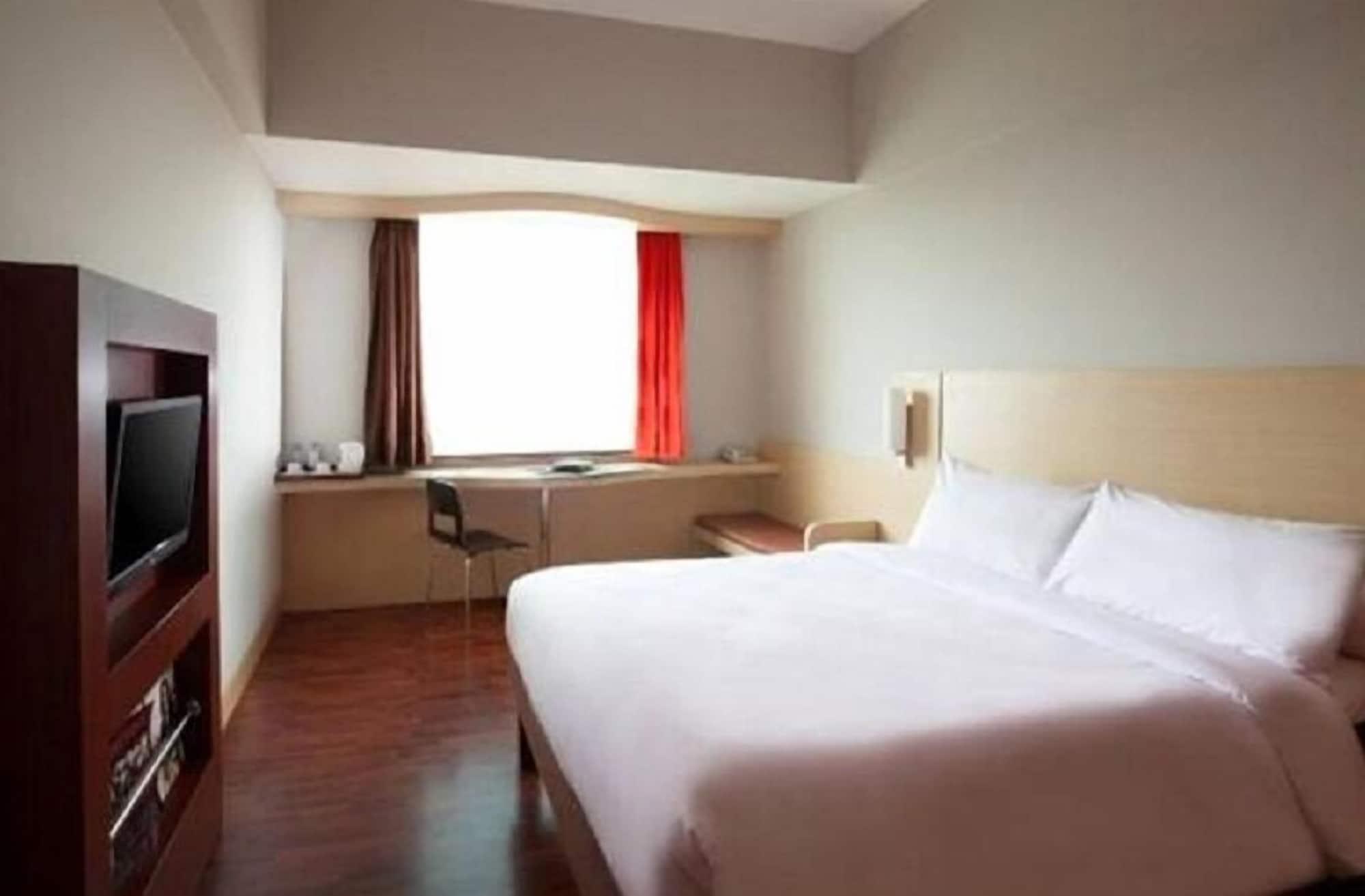 Hotel Horison Arcadia Mangga Dua Jakarta Exterior foto