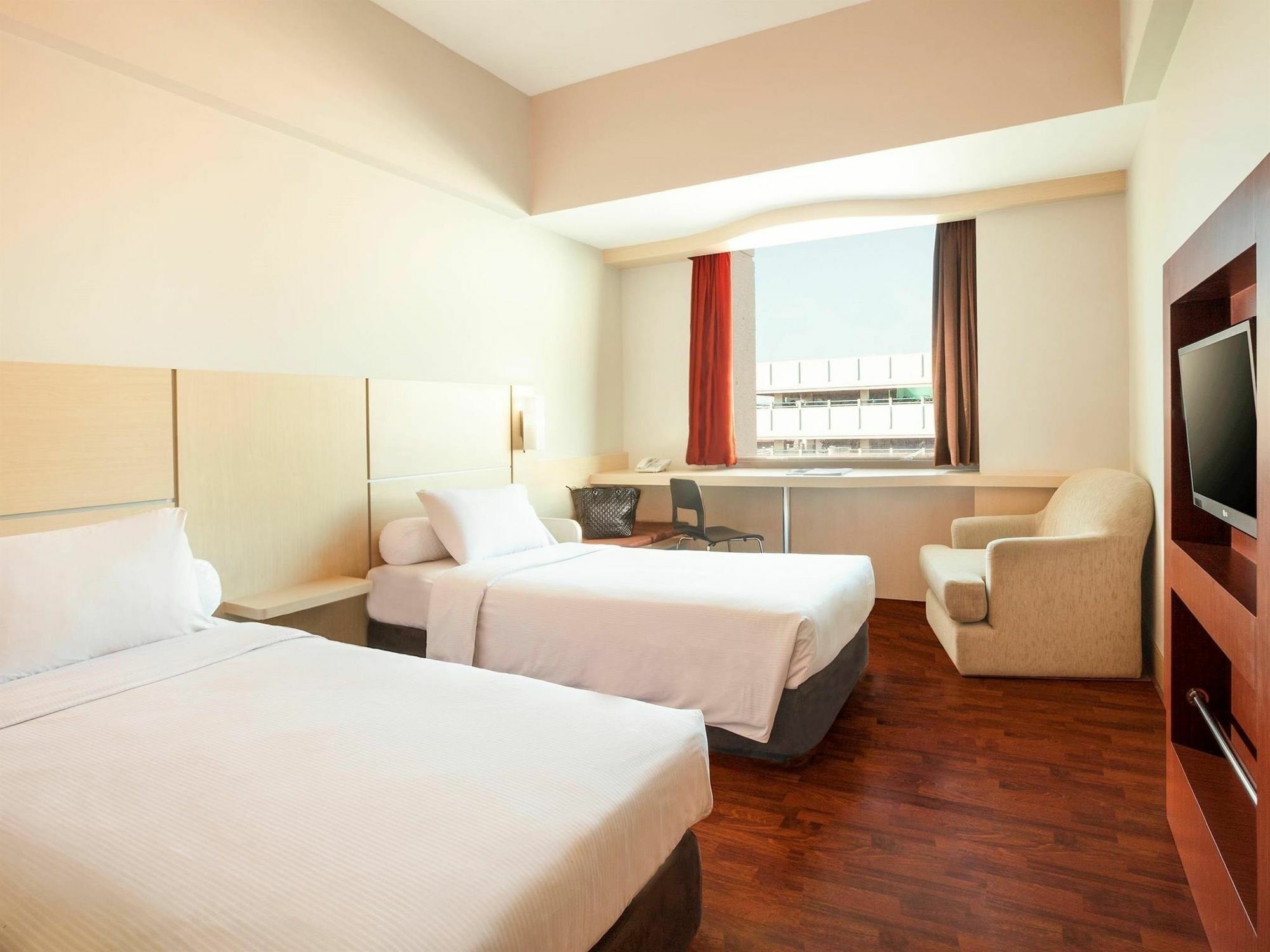 Hotel Horison Arcadia Mangga Dua Jakarta Exterior foto