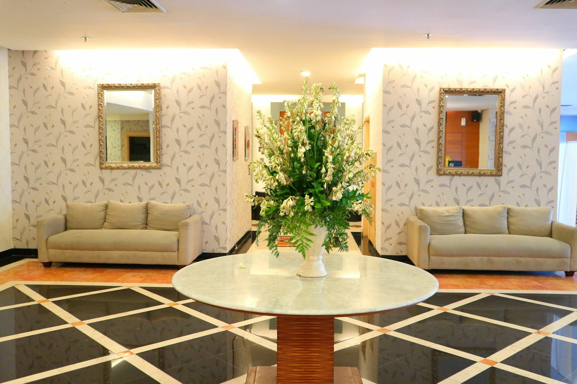 Hotel Horison Arcadia Mangga Dua Jakarta Exterior foto